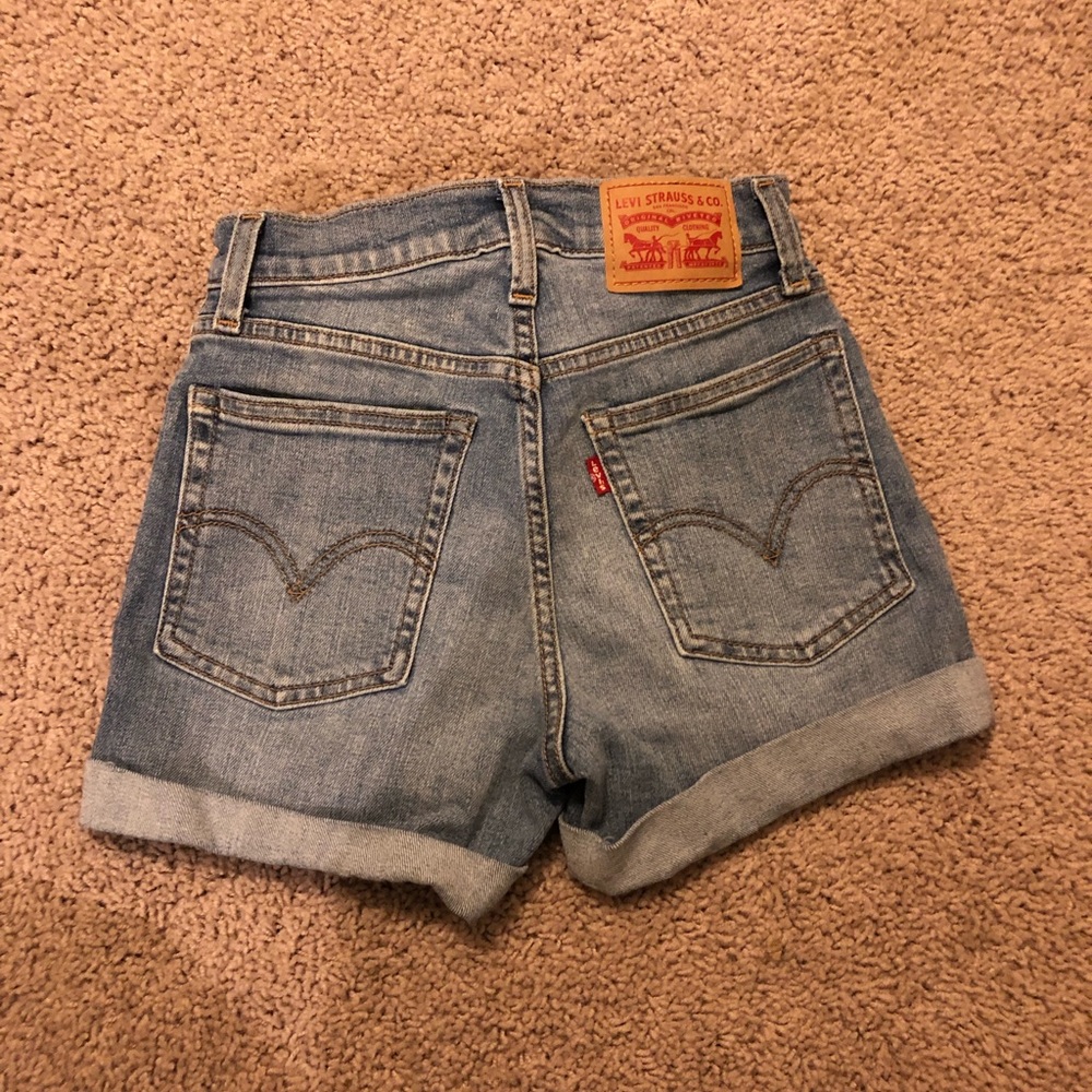 Levi Shorts High Waisted Cheeky